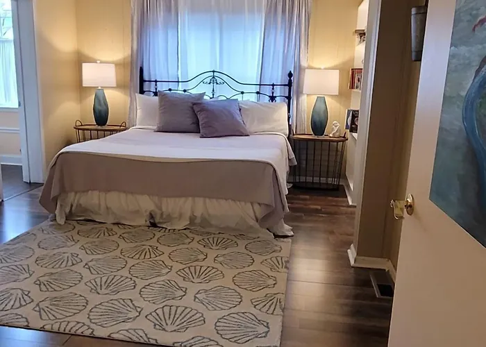 Tybee Island Inn Bed & Breakfast